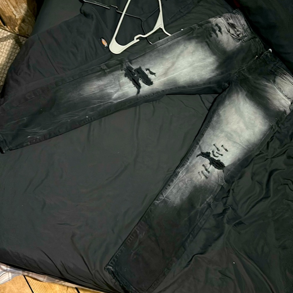 Men’s Size 32 Jeans (Greywash)